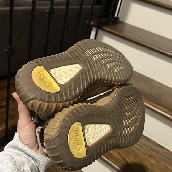 YEEZY BOOST 350 V2 "Earth" Women's 6 - Picture 10 of 12